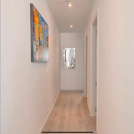 Apartment 2 Bedroom *